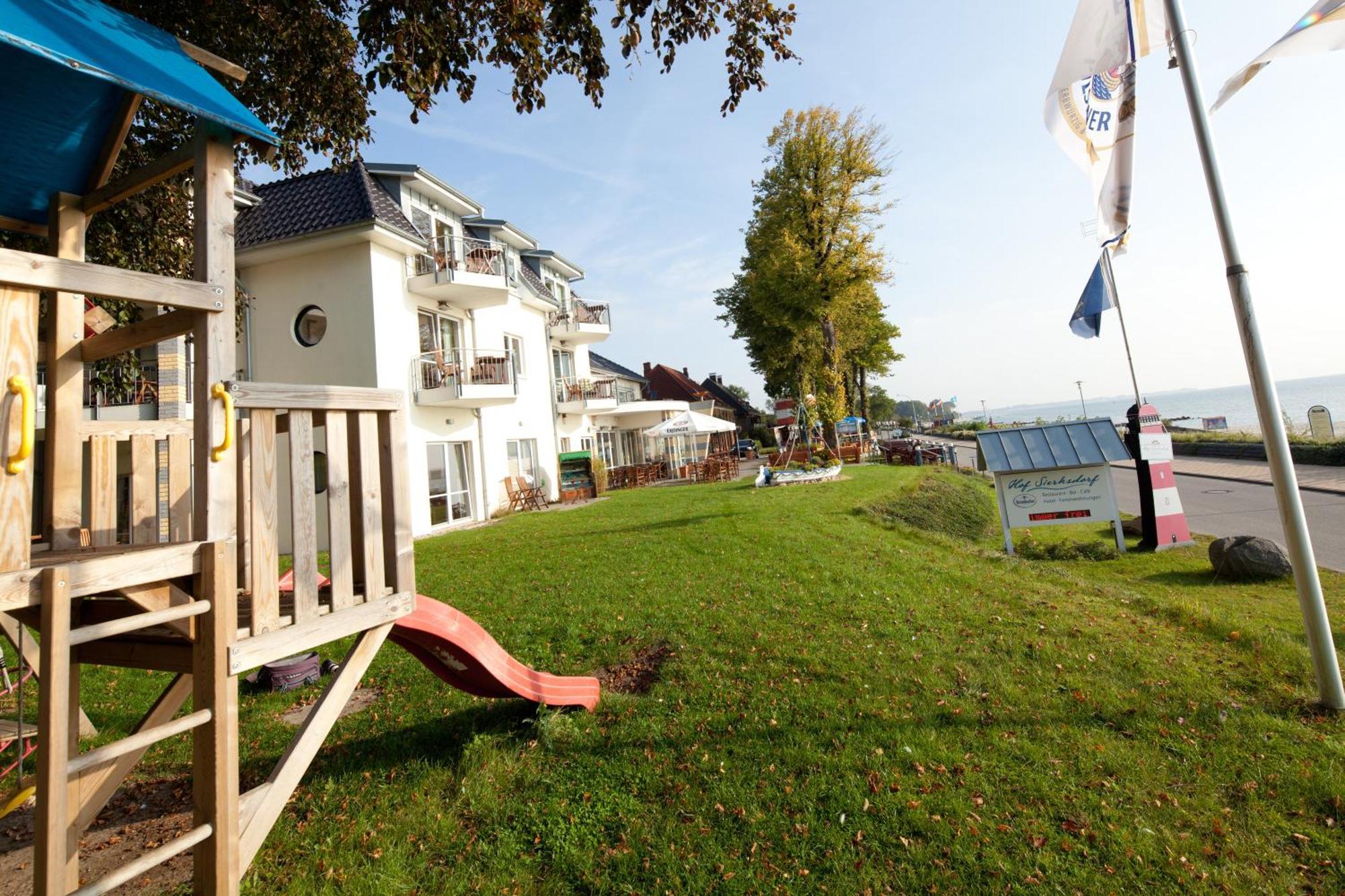 Hof Sierksdorf Hotell Exteriör bild